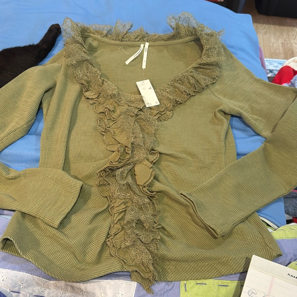 NWT Anthropologie Olive Green Lace Top Ribbed Cuff V Neck M & L Z54
